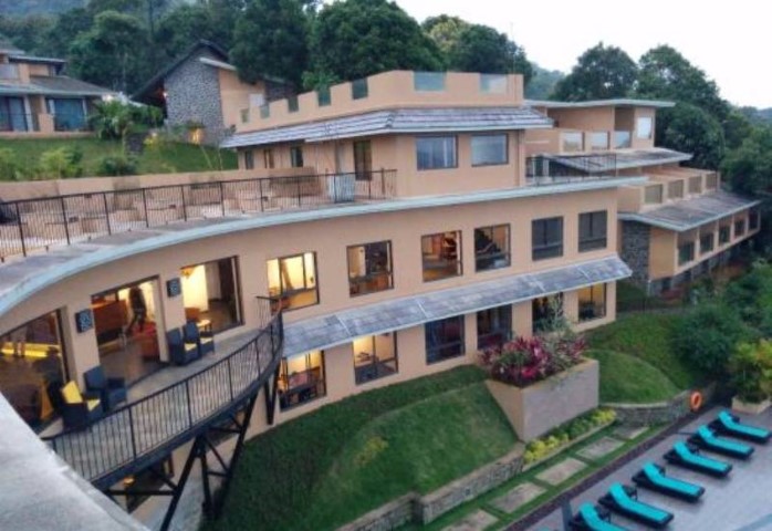 POETREE SAROVAR PORTICO THEKKADY gallery image 1